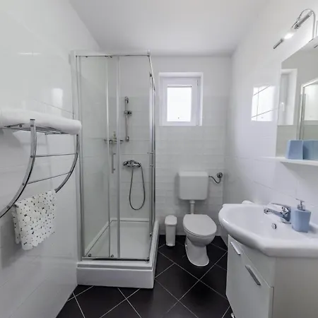 Guest house Lavel In - Mittel-dalmatien *