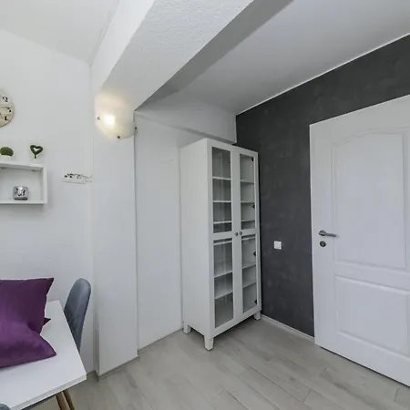 Guest house Lavel In - Mittel-dalmatien *